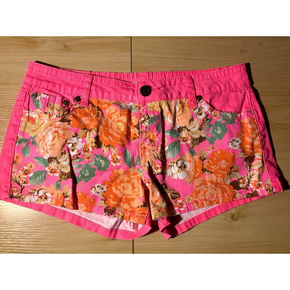 floral pattern pink shorts size 11